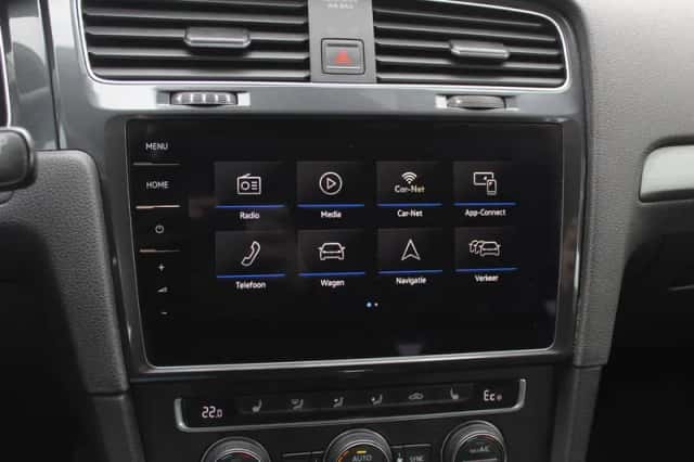 Volkswagen E-Golf (2018) thumbnail 7