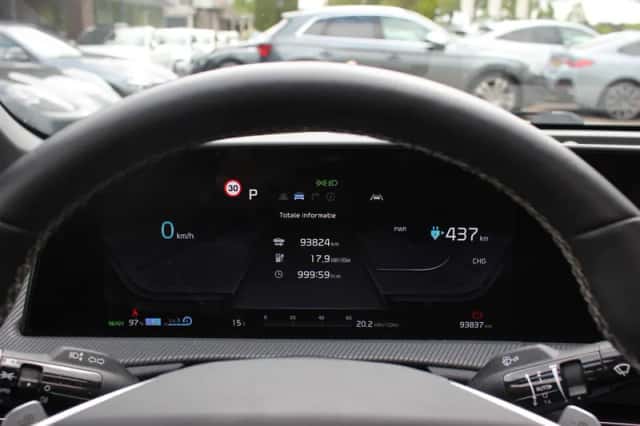 Kia EV6 (2021) thumbnail 15