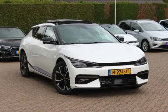 Kia EV6 (2021) thumbnail 34