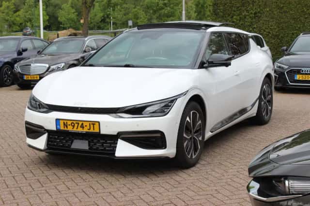 Kia EV6 (2021) thumbnail 7
