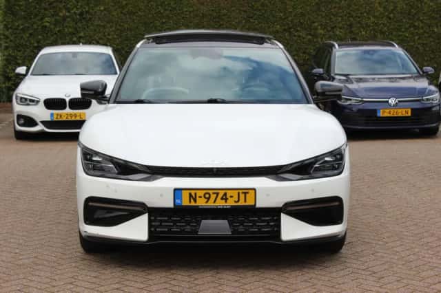 Kia EV6 (2021) thumbnail 9