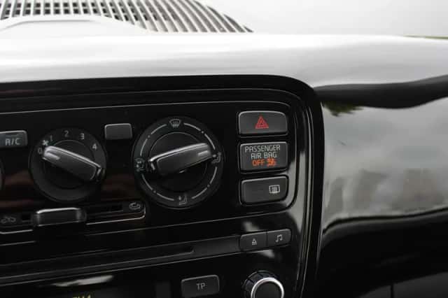 Volkswagen Up! (2013) thumbnail 23