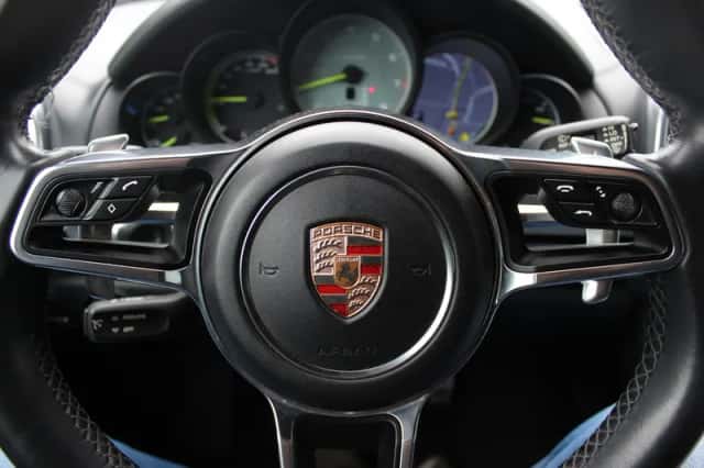 Porsche Cayenne (2015) thumbnail 33