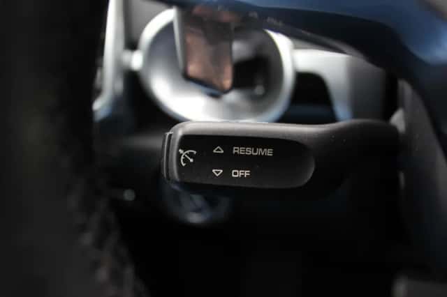 Porsche Cayenne (2015) thumbnail 34