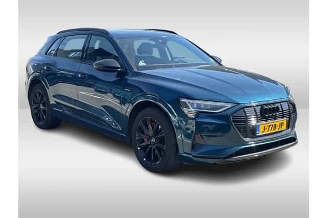 Audi e-tron (2020) thumbnail 3