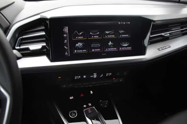 Audi Q4 (2022) thumbnail 19