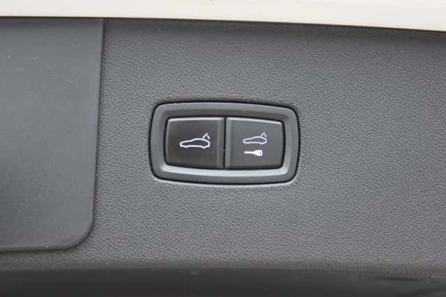 Porsche Cayenne (2022) thumbnail 38