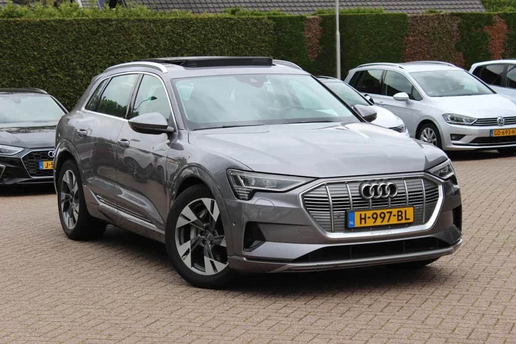 Audi e-tron (2019) — foto 1