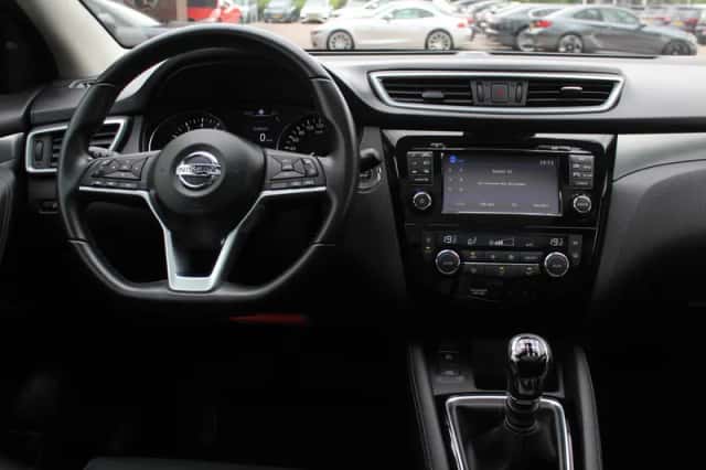 Nissan Qashqai (2019) thumbnail 5