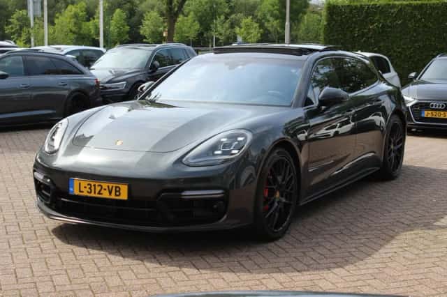 Porsche Panamera (2019) thumbnail 6