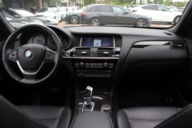 BMW X3 (2016) thumbnail 2