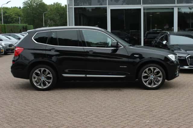 BMW X3 (2016) thumbnail 5