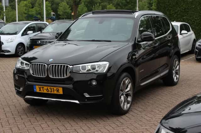 BMW X3 (2016) thumbnail 6