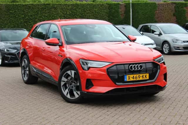 Audi e-tron (2019) thumbnail 1