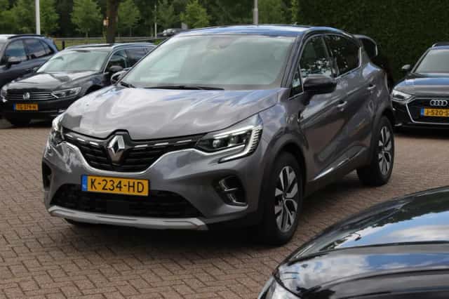 Renault Captur (2020) thumbnail 6