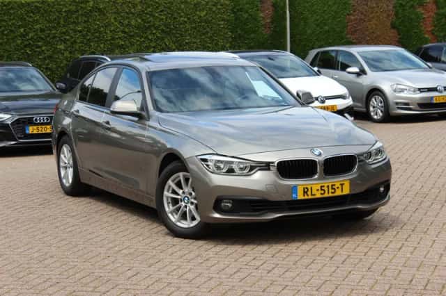 BMW 3-Serie (2018) thumbnail 1