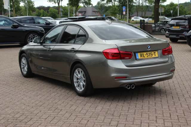 BMW 3-Serie (2018) thumbnail 3
