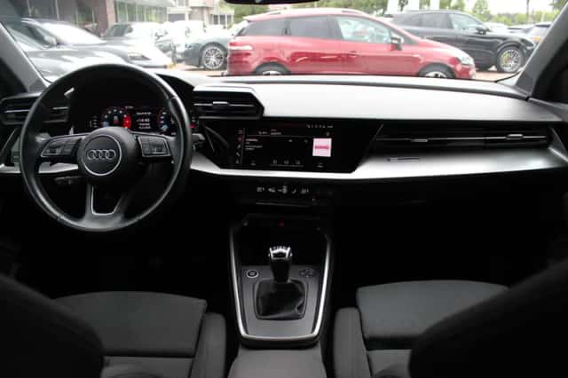 Audi A3 (2021) thumbnail 2