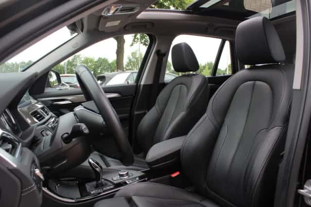 BMW X1 (2019) thumbnail 4