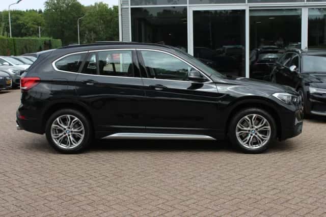 BMW X1 (2019) thumbnail 5