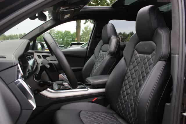 Audi Q7 (2021) thumbnail 4