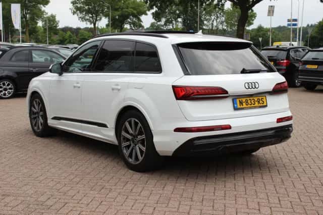 Audi Q7 (2020) thumbnail 4