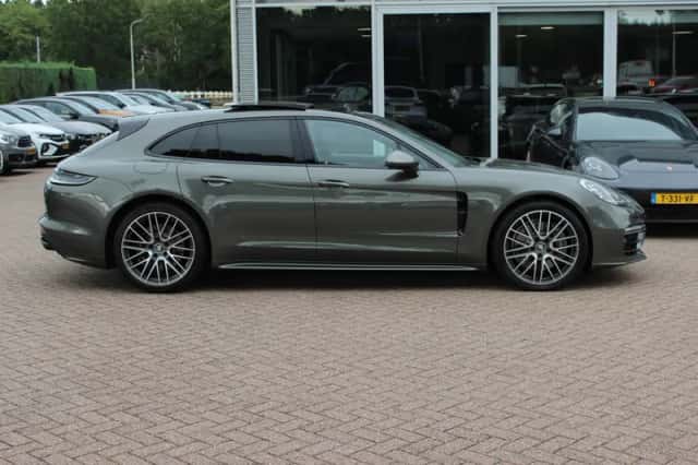 Porsche Panamera (2022) thumbnail 5