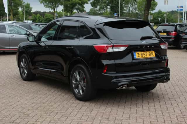 Ford Kuga (2024) thumbnail 3