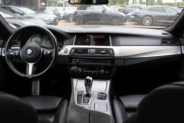 BMW 5-Serie (2015) thumbnail 2