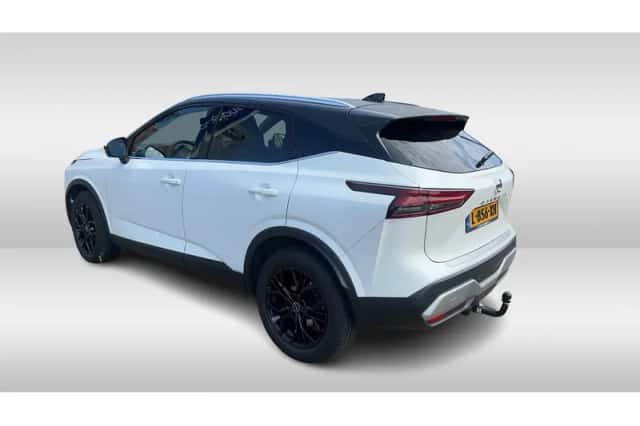 Nissan Qashqai (2021) thumbnail 4