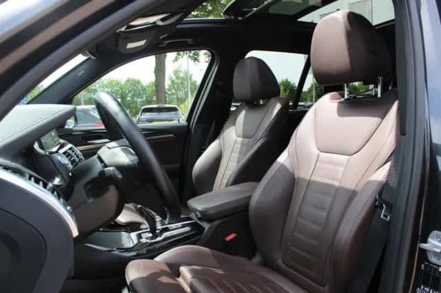 BMW iX3 (2021) thumbnail 5
