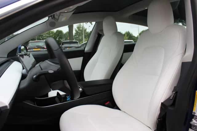 Tesla Model 3 (2019) thumbnail 5