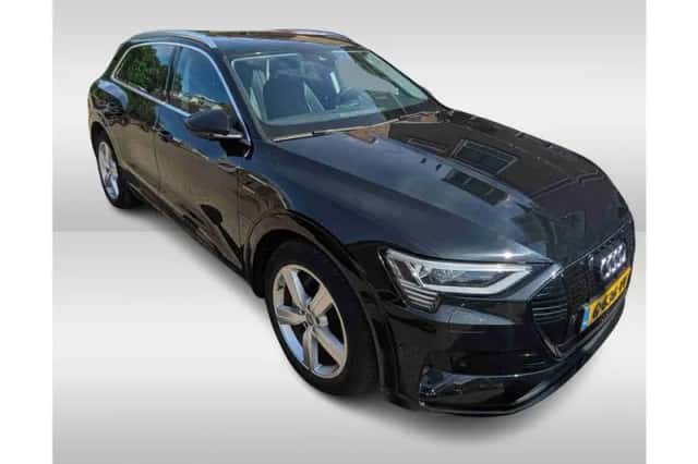 Audi e-tron (2019) thumbnail 5