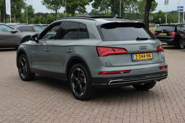 Audi Q5 (2018) thumbnail 3