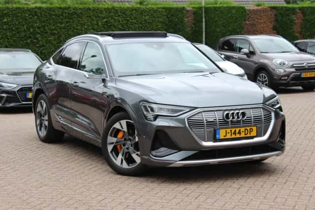 Audi e-tron (2020) thumbnail 1