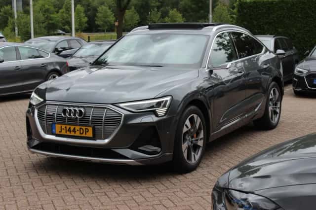 Audi e-tron (2020) thumbnail 6