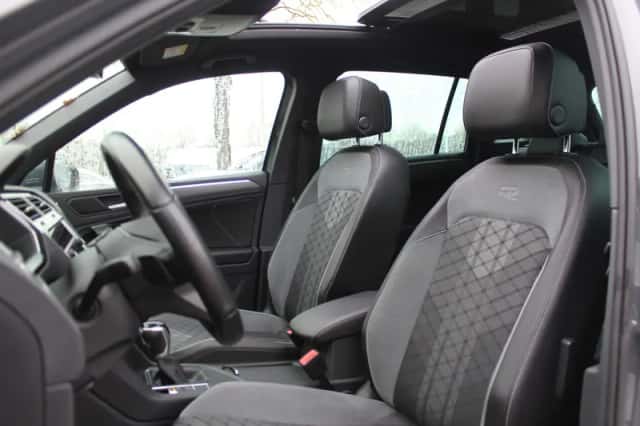 Volkswagen Tiguan (2022) thumbnail 4