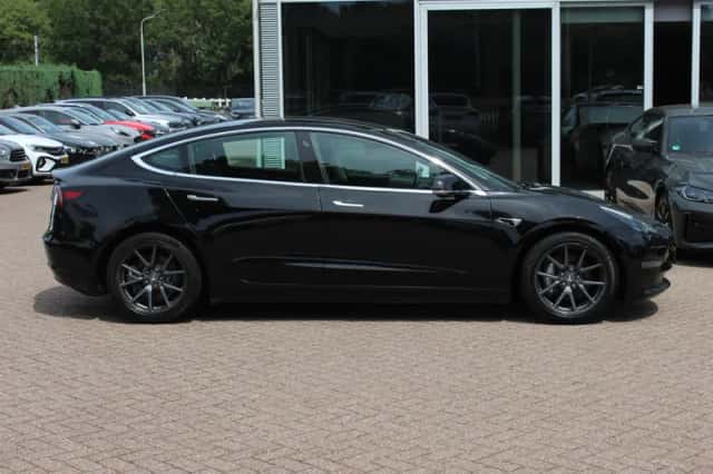Tesla Model 3 (2019) thumbnail 6