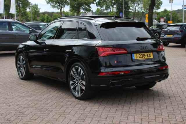 Audi SQ5 (2017) thumbnail 3