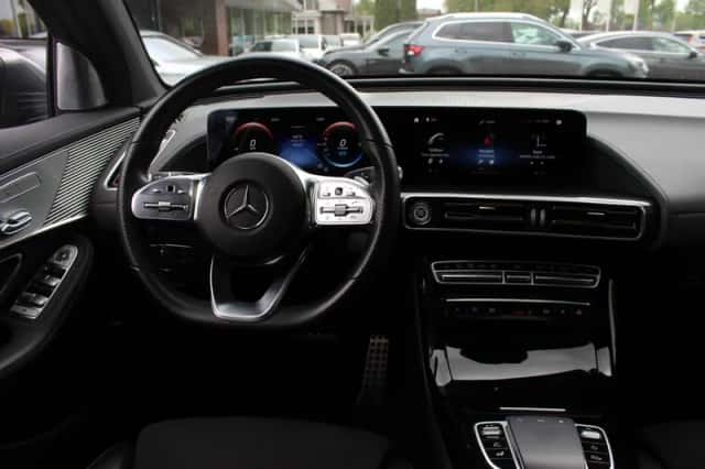 Mercedes-Benz EQC (2020) thumbnail 6