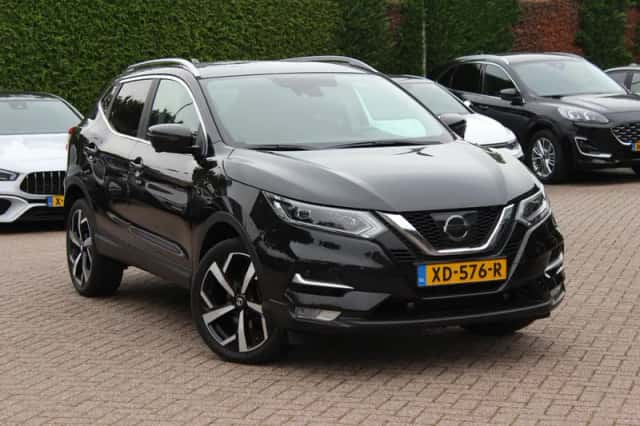 Nissan Qashqai (2018) thumbnail 1