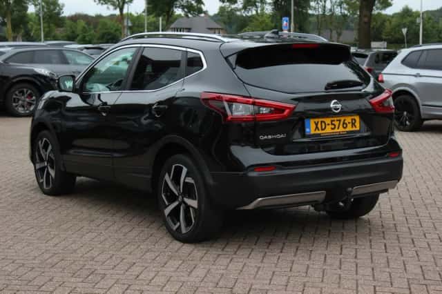 Nissan Qashqai (2018) thumbnail 3
