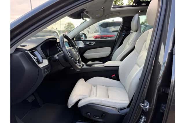 Volvo XC60 (2018) thumbnail 6