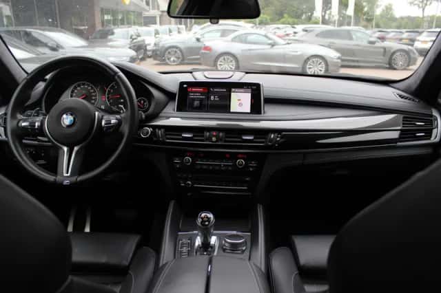 BMW X6 (2019) thumbnail 2
