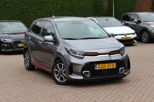 Kia Picanto (2024) thumbnail 1