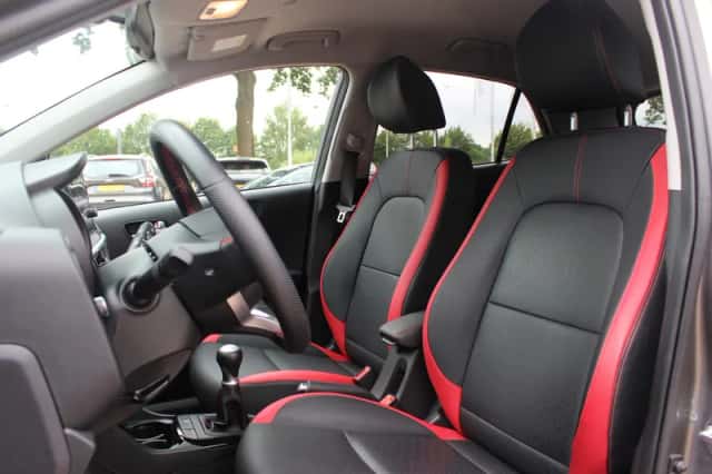 Kia Picanto (2024) thumbnail 4