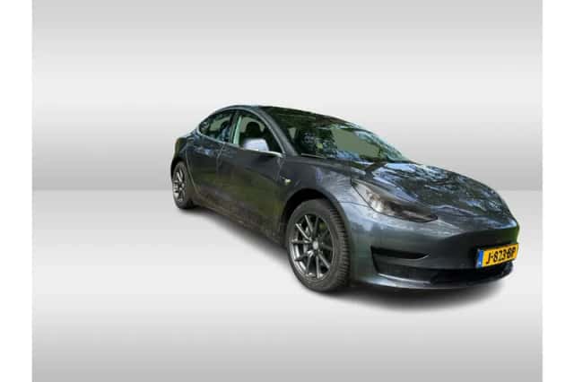 Tesla Model 3 (2020) thumbnail 1
