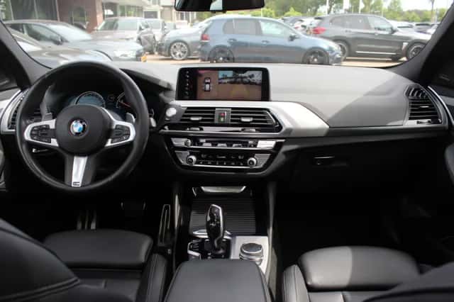 BMW X4 (2019) thumbnail 2