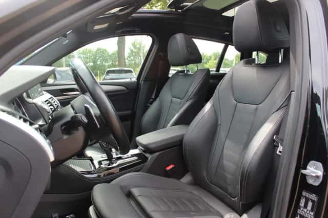 BMW X4 (2019) thumbnail 4