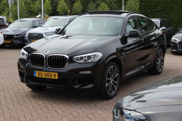 BMW X4 (2019) thumbnail 6
